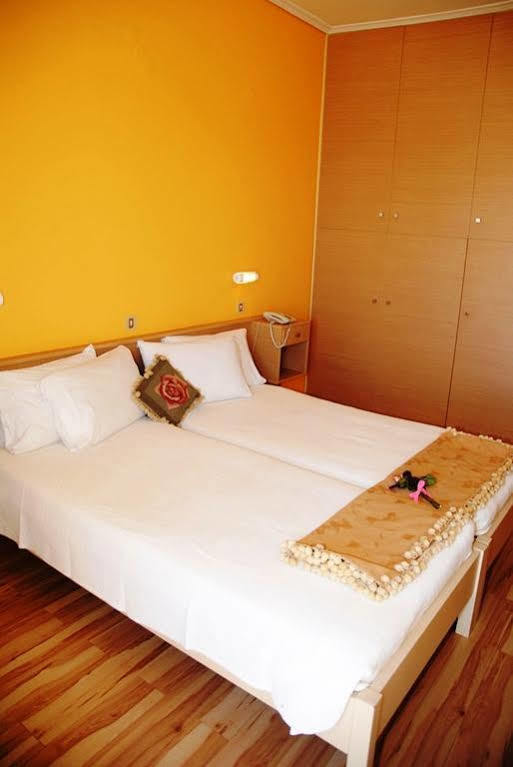 Galaxy Hotel 카리스토스 외부 사진